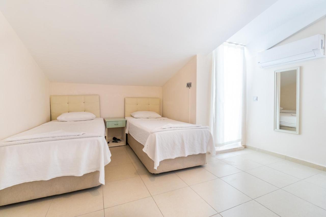 Apartments Near To City Center And Beach 말마리스 외부 사진