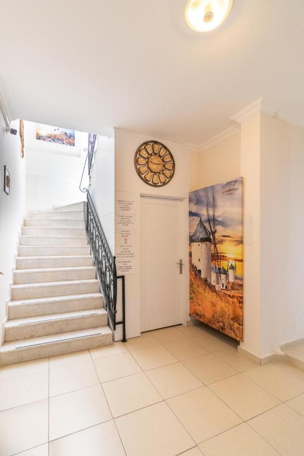 Apartments Near To City Center And Beach 말마리스 외부 사진